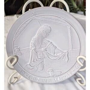 Frankoma 1969 Jesus Laid in a Manger Christmas Nativity Collector Plate Signed